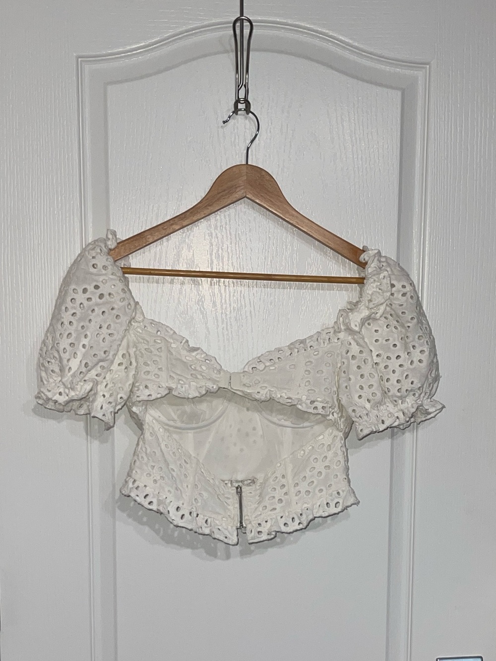 FOR LOVE & LEMONS White Eyelet Puff Sleeve Crop Top Lace Pouf Shoulder Medium - Picture 7 of 8